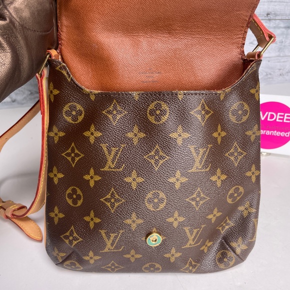 LOUIS VUITTON Musette Tango Bag - Picture 4 of 16